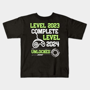 Mens Funny Happy New Years Eve Outfit NYE 2023 Kid Boy Gamer Kids T-Shirt